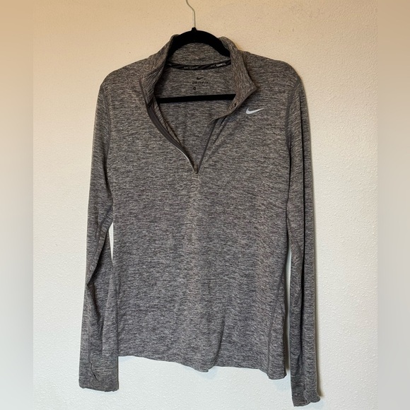 Nike Tops - Nike Women's Heathered Gray Long Sleeve Tee dri-fit M